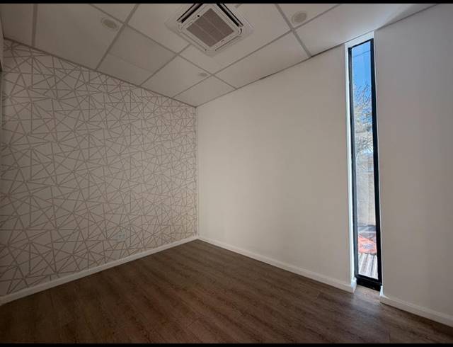 BUSINESS PROPERTY TO RENT IN WALMER